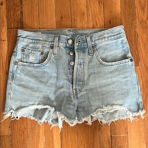 WORN ONCE Levi’s 501 Shorts